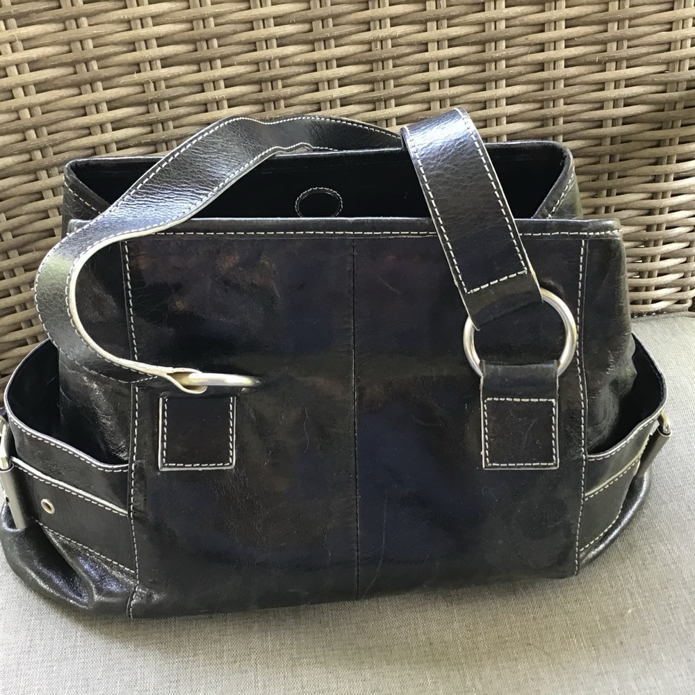 Kenneth Cole black handbag.
